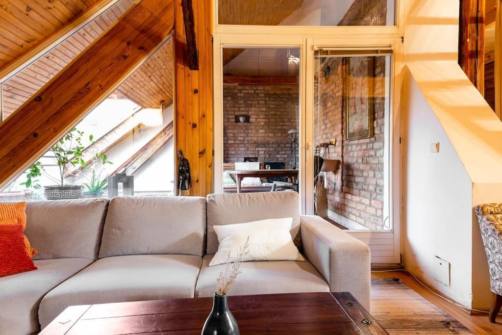 Rooftop 180M2 Loft With Private Sauna, براتسيلافا المظهر الخارجي الصورة