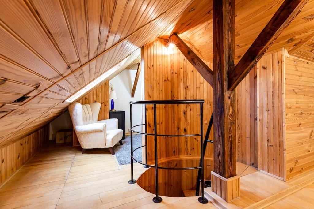 Rooftop 180M2 Loft With Private Sauna, براتسيلافا المظهر الخارجي الصورة