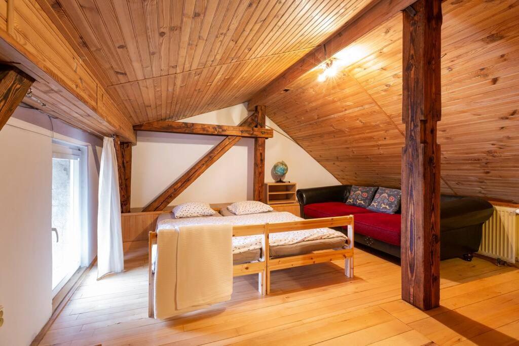 Rooftop 180M2 Loft With Private Sauna, براتسيلافا المظهر الخارجي الصورة